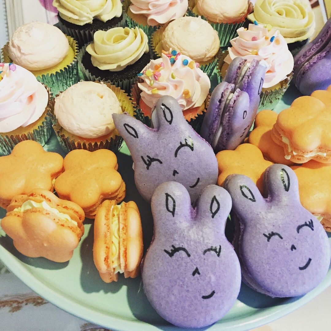Moonflower Macarons 2